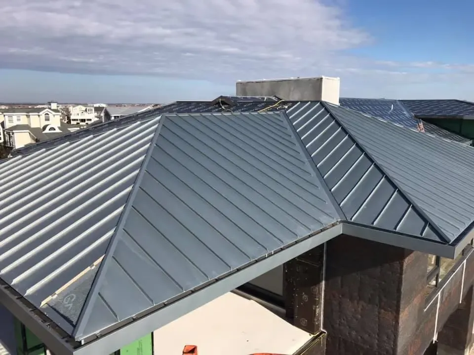 Här är varför plåt är ett av de mest användbara byggmaterialen